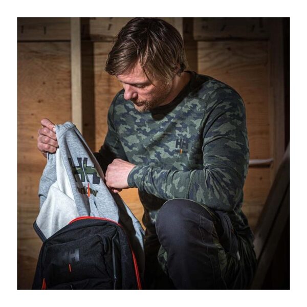 Ilgarankoviai marškinėliai Helly Hansen Kensigton Camo | MHHCAMOILG | darborubai.lt